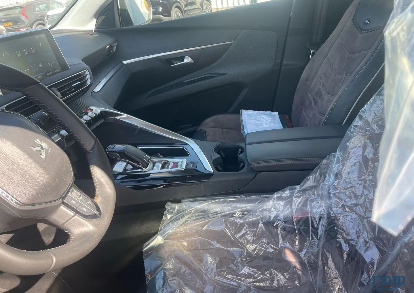 2021' Peugeot 5008 פיג'ו photo #6