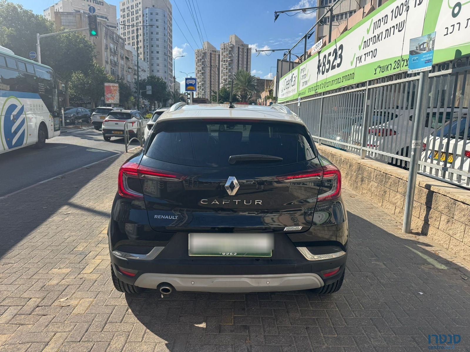 2021' Renault Captur photo #5