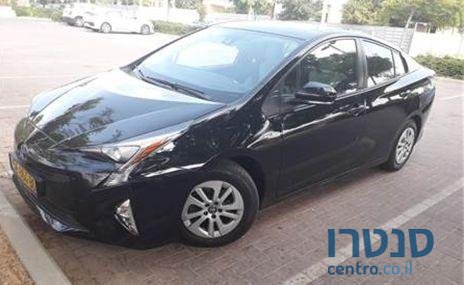 2017' Toyota Prius טויוטה פריוס photo #1
