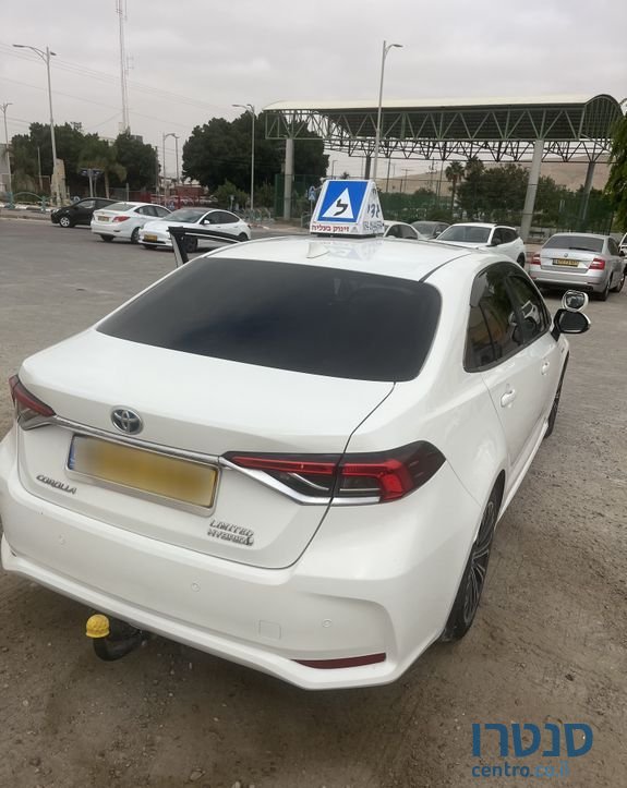 2020' Toyota Corolla טויוטה קורולה photo #5