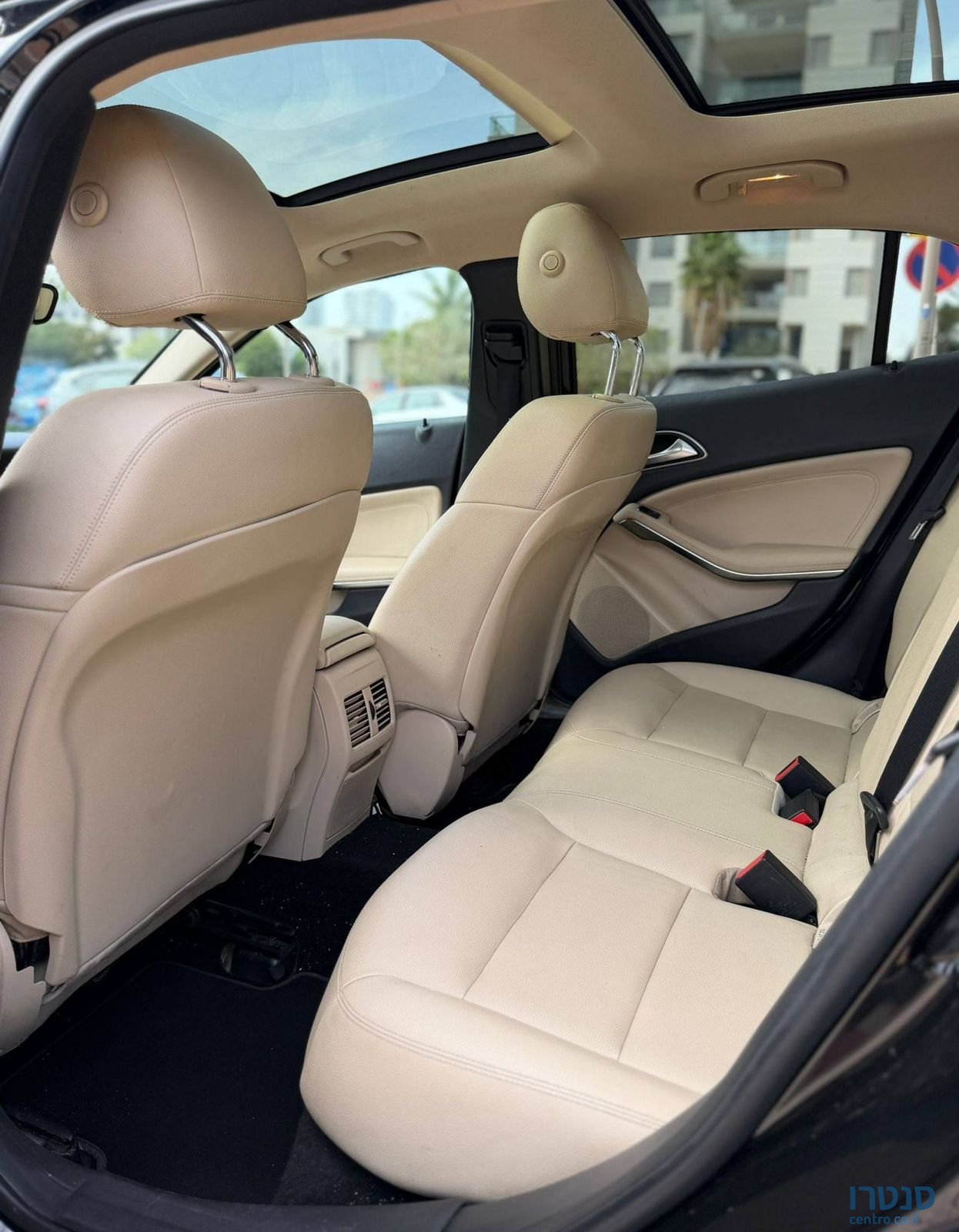 2017' Mercedes-Benz GLA מרצדס-בנץ photo #5