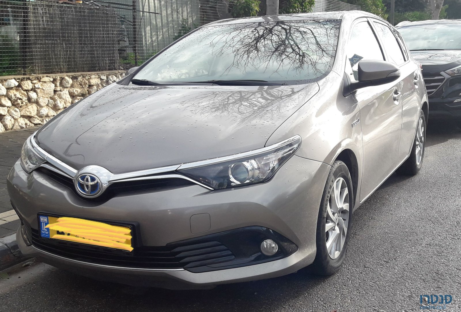 2015' Toyota Auris טויוטה אוריס photo #1