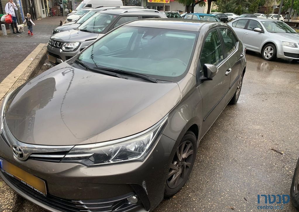 2017' Toyota Corolla טויוטה קורולה photo #3