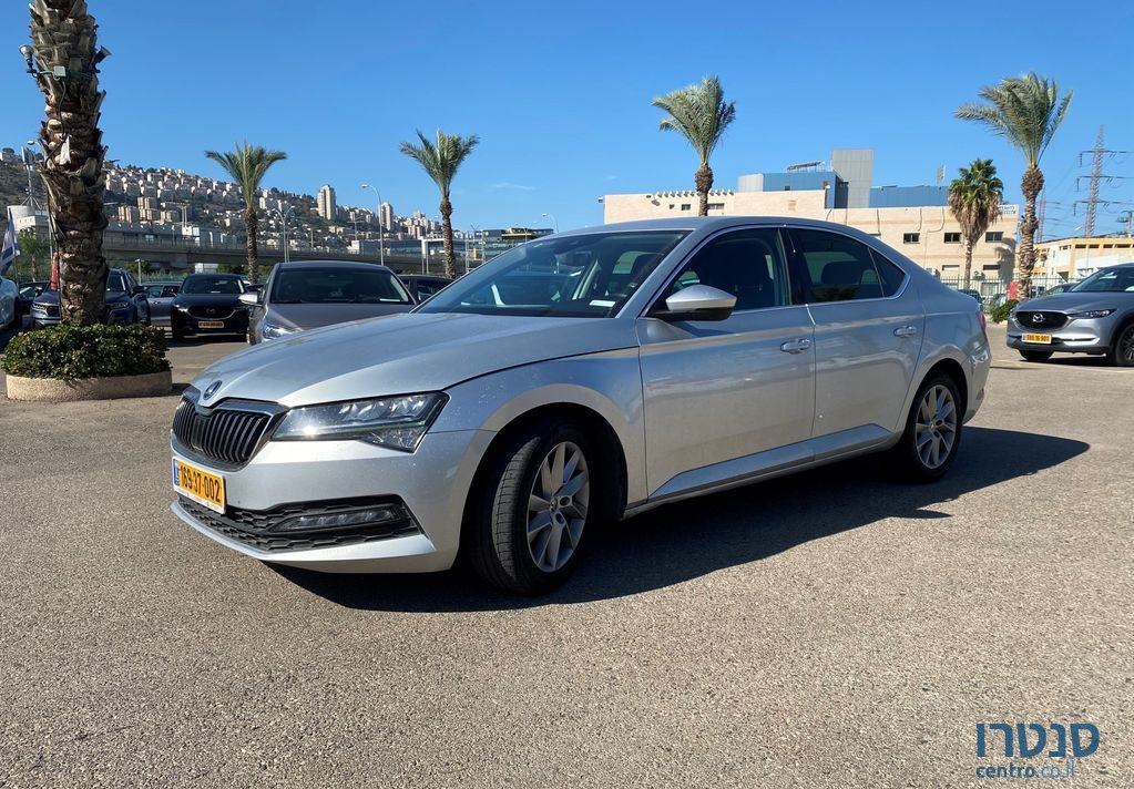 2020' Skoda Superb סקודה סופרב photo #2
