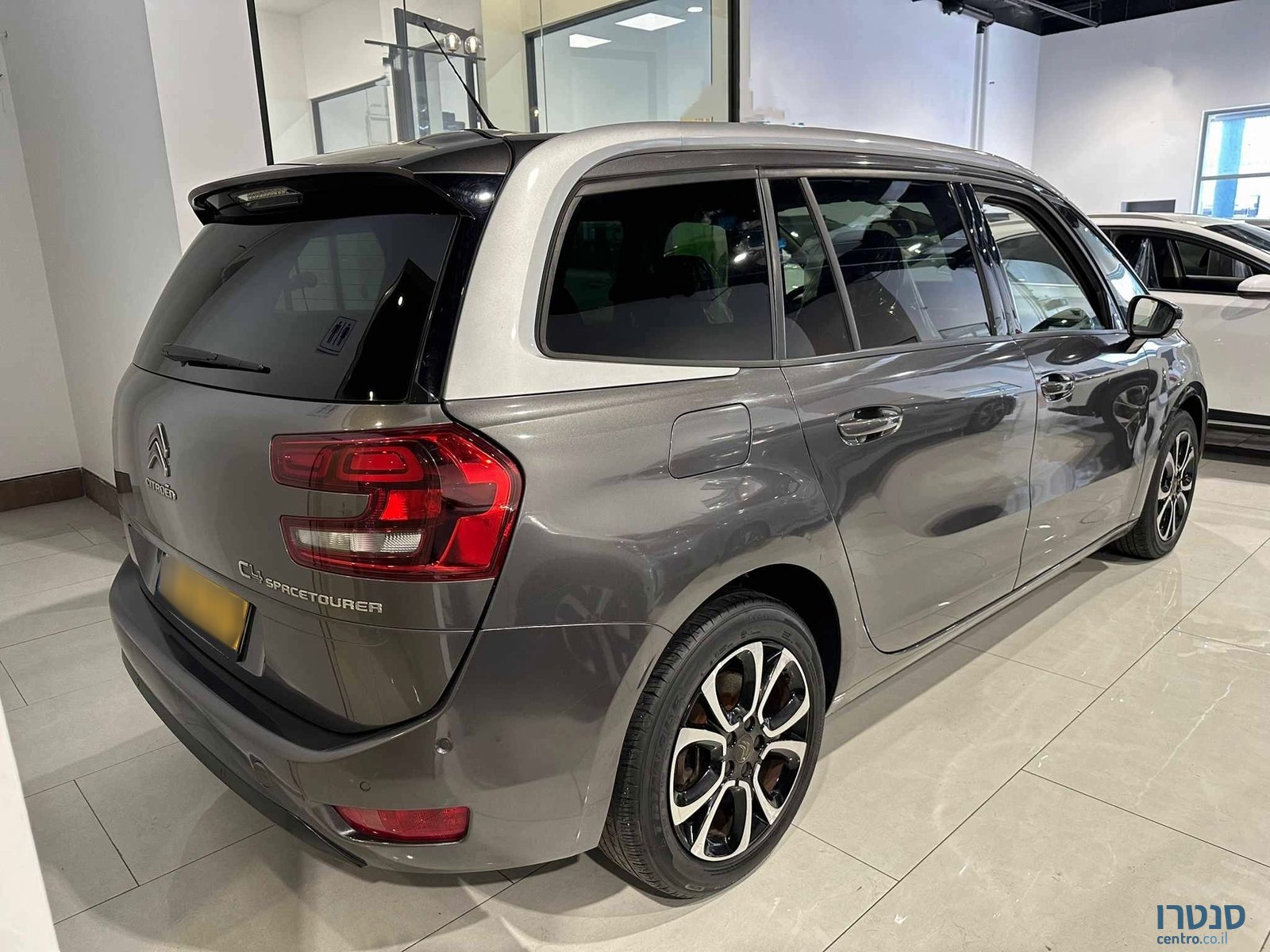 2020' Citroen C4 SpaceTourer photo #3
