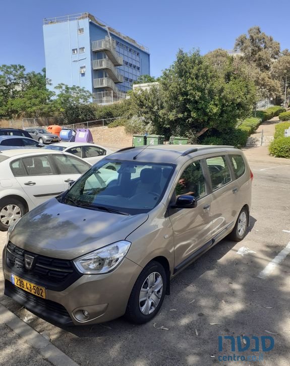 2020' Dacia Lodgy דאצ'יה לודג'י photo #1