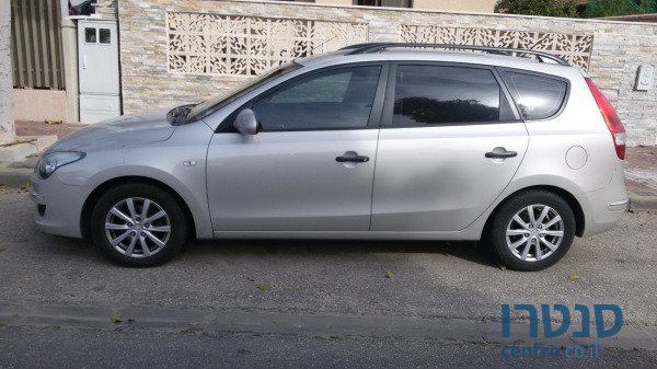 2009' Hyundai i30 photo #2