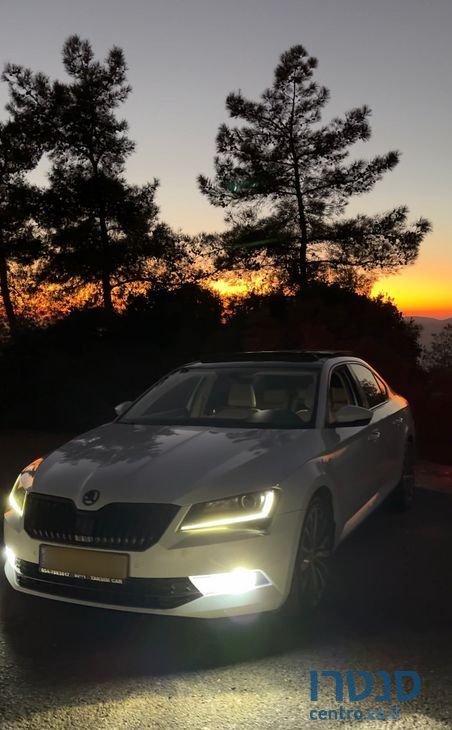 2017' Skoda Superb סקודה סופרב photo #3