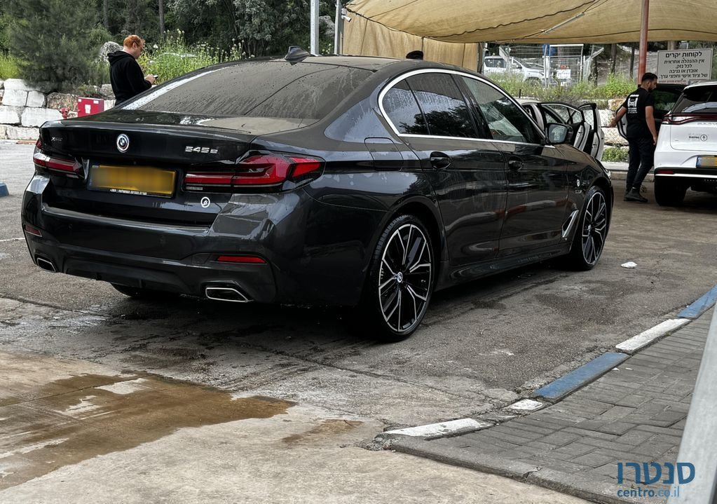 2023' BMW 5 Series ב.מ.וו סדרה 5 photo #2