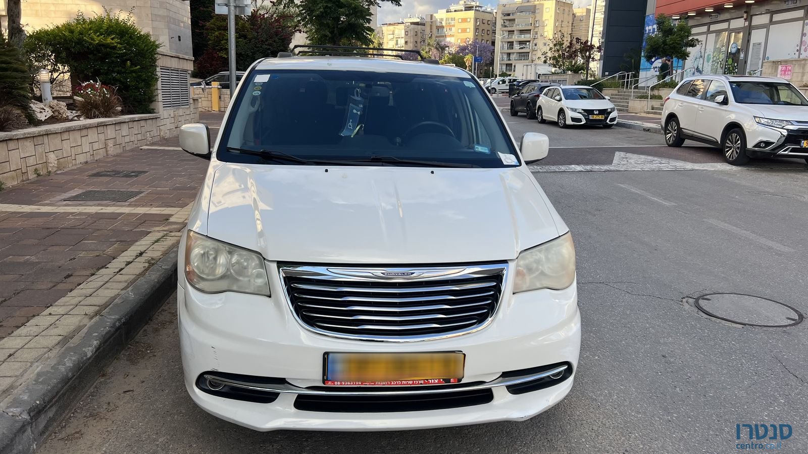 2012' Chrysler Voyager קרייזלר וויאג`ר photo #3