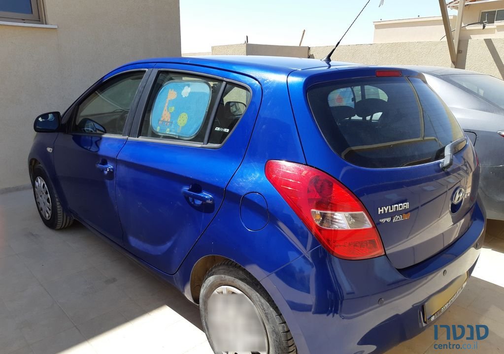 2011' Hyundai i20 יונדאי photo #3
