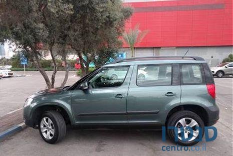 2013' Skoda Yeti אמבישן photo #2