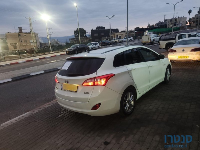 2014' Hyundai i30 יונדאי photo #1