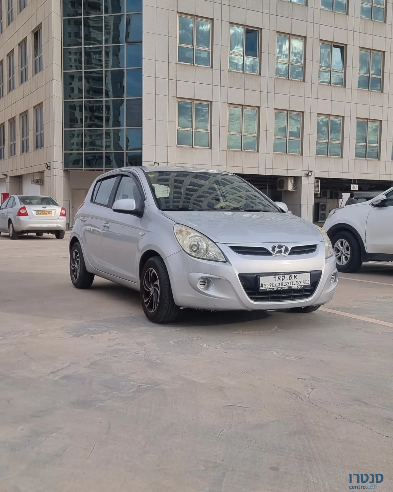 2009' Hyundai i20 photo #5