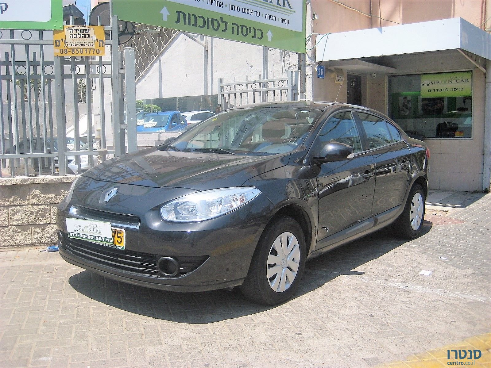 2011' Renault Fluence photo #2