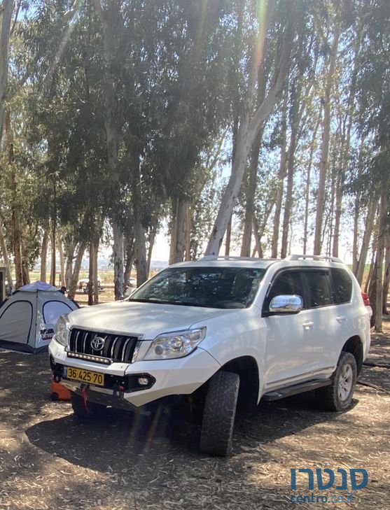 2010' Toyota Land Cruiser טויוטה לנד קרוזר photo #1
