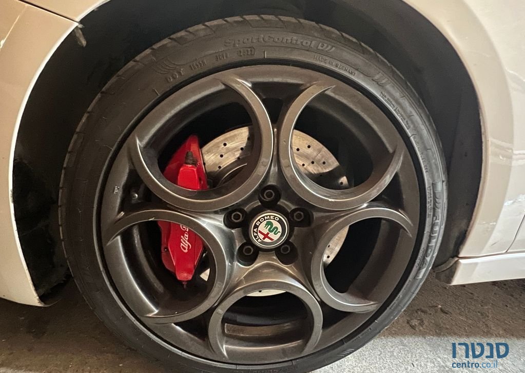 2017' Alfa Romeo Giulietta אלפא רומיאו ג'ולייטה photo #1