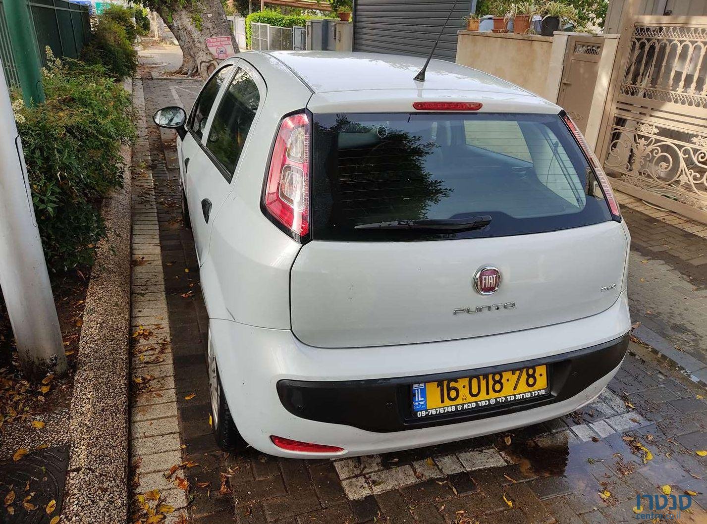 2011' Fiat Punto Evo פיאט פונוטו איבו photo #1