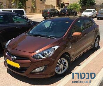 2014' Hyundai I30 פרמיום ‏1600 photo #3