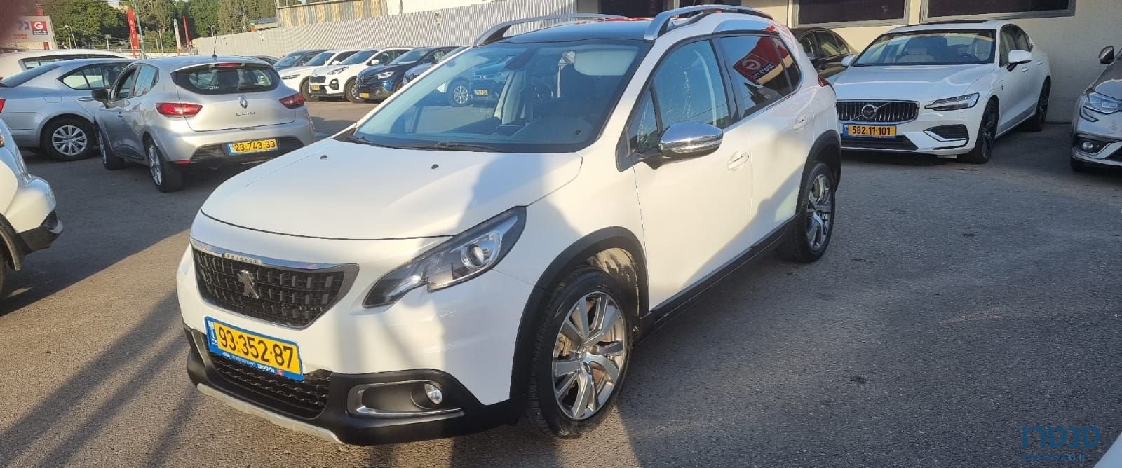 2017' Peugeot 2008 פיג'ו photo #3