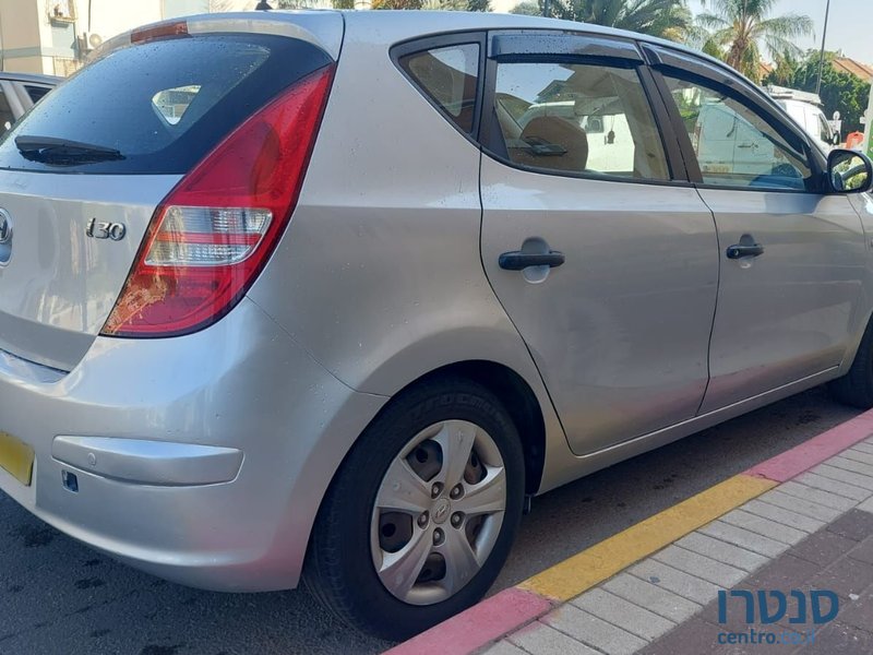 2009' Hyundai i30 יונדאי photo #1