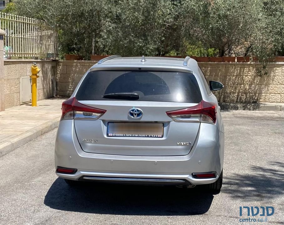 2017' Toyota Auris טויוטה אוריס photo #2