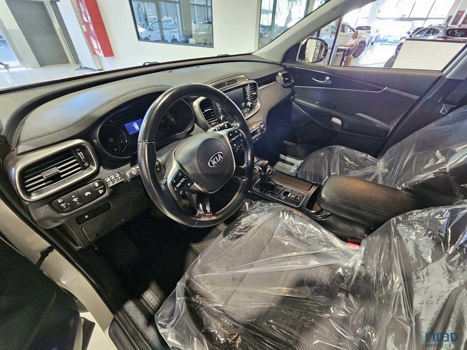 2018' Kia Sorento photo #5