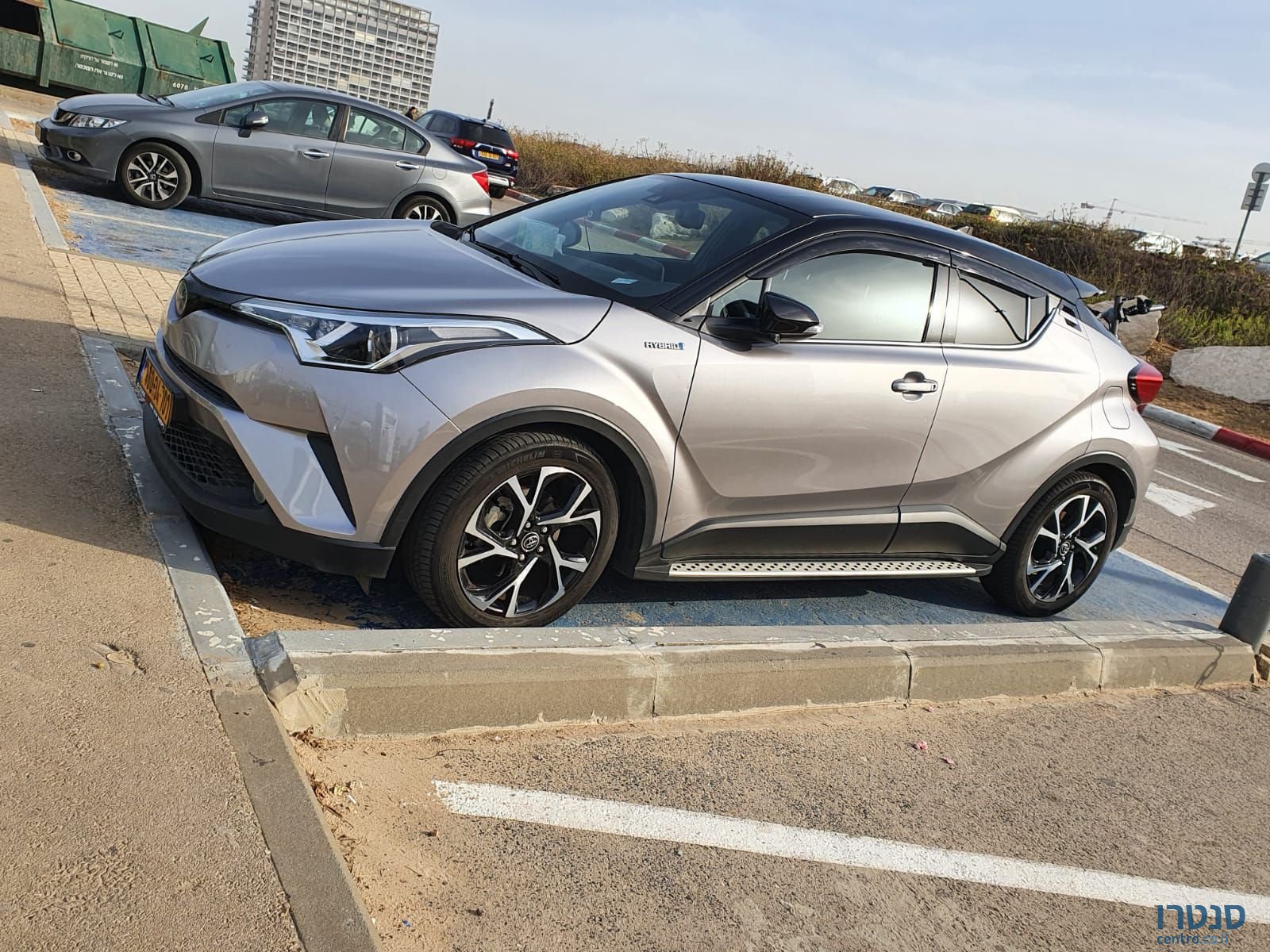 2019' Toyota C-Hr טויוטה C-Hr photo #2