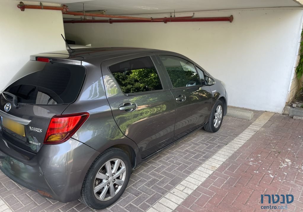 2015' Toyota Yaris טויוטה יאריס photo #2