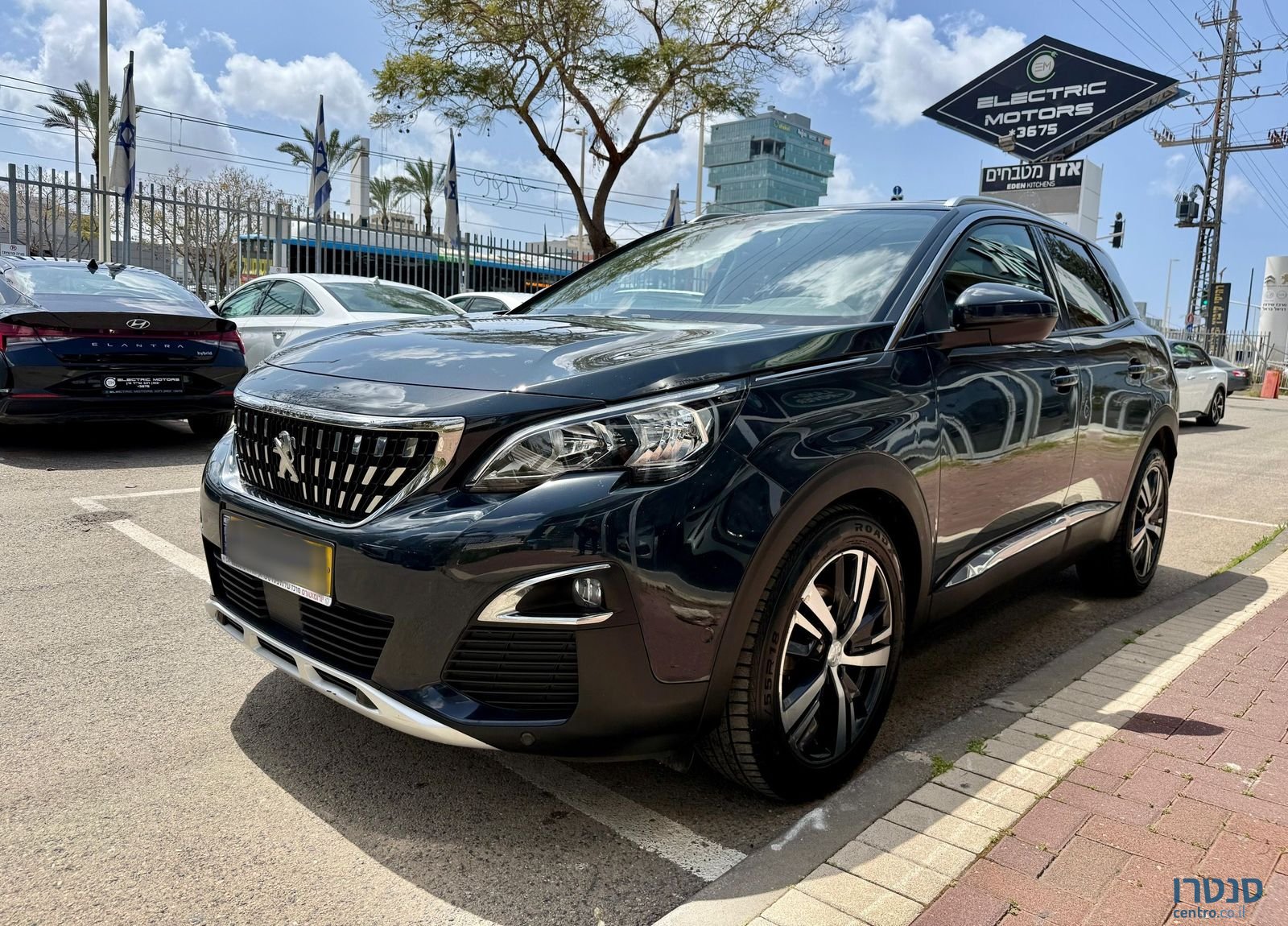 2019' Peugeot 3008 פיג'ו photo #1