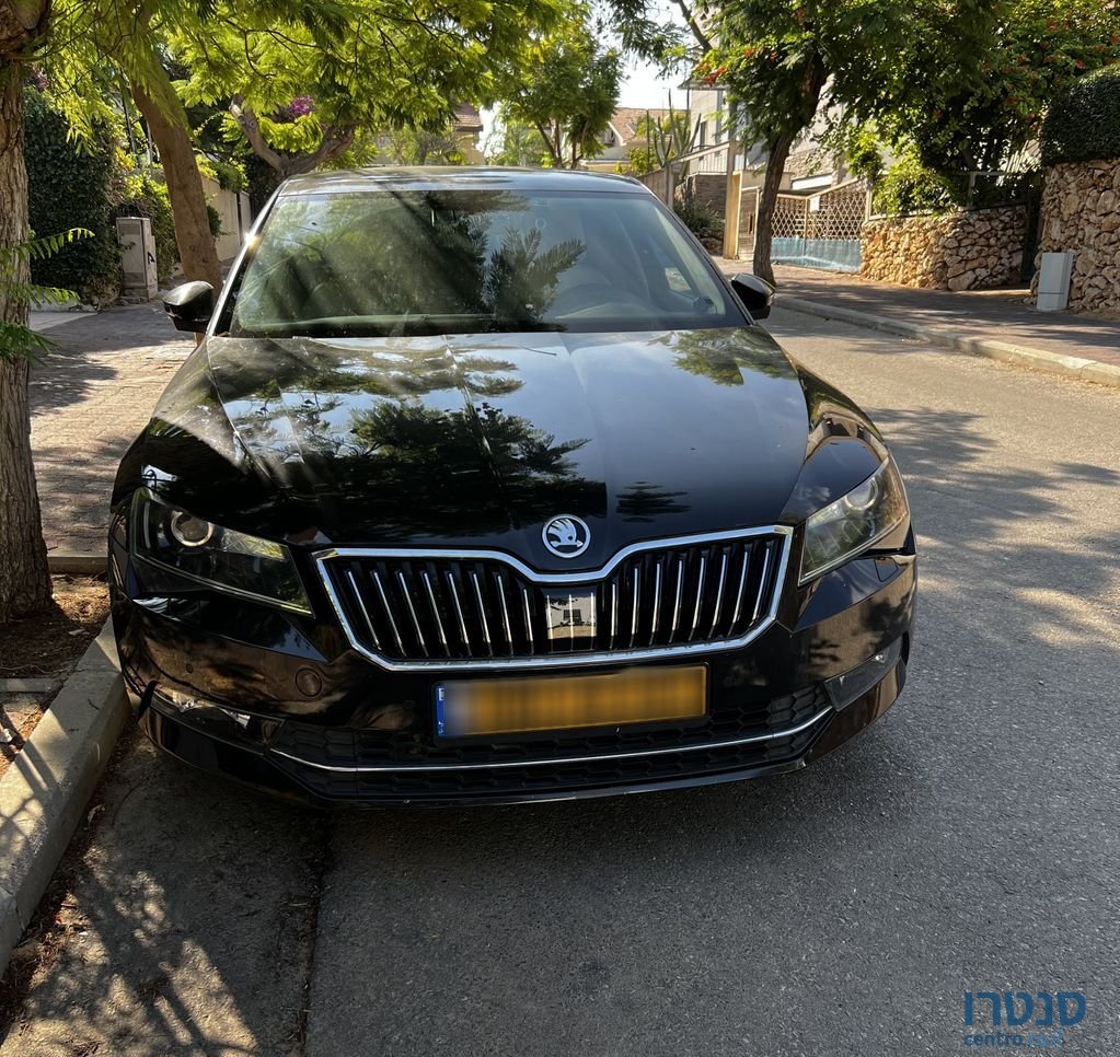 2018' Skoda Superb סקודה סופרב photo #1