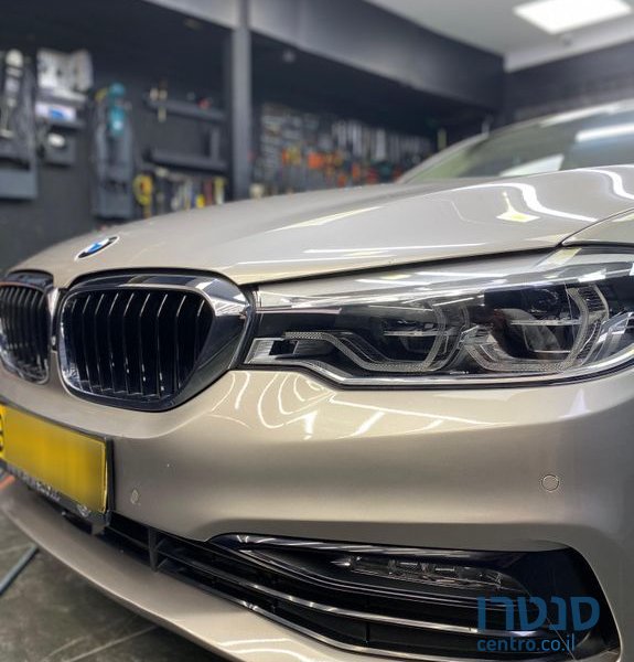 2018' BMW 5 Series ב.מ.וו סדרה 5 photo #1