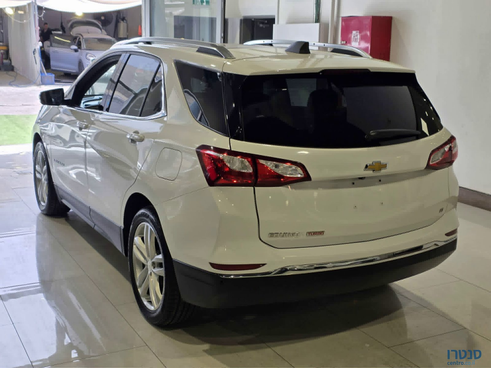 2020' Chevrolet Equinox photo #4