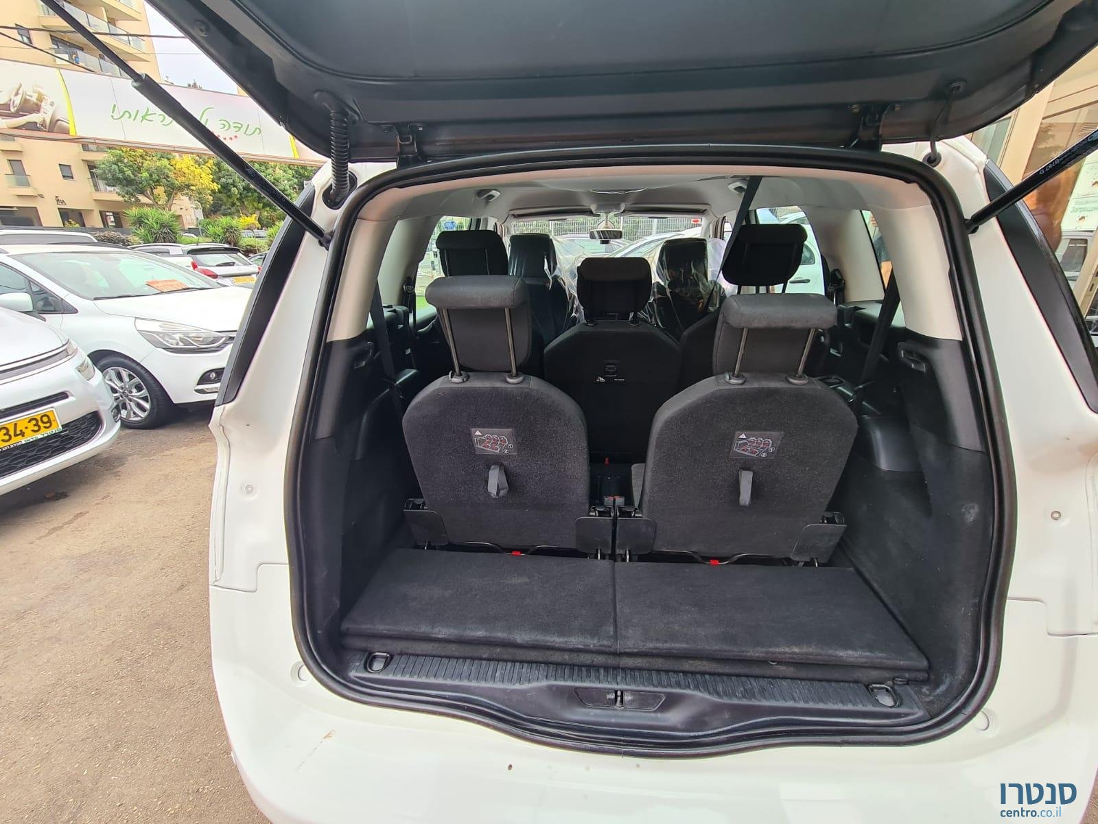 2019' Citroen C4 Picasso photo #5