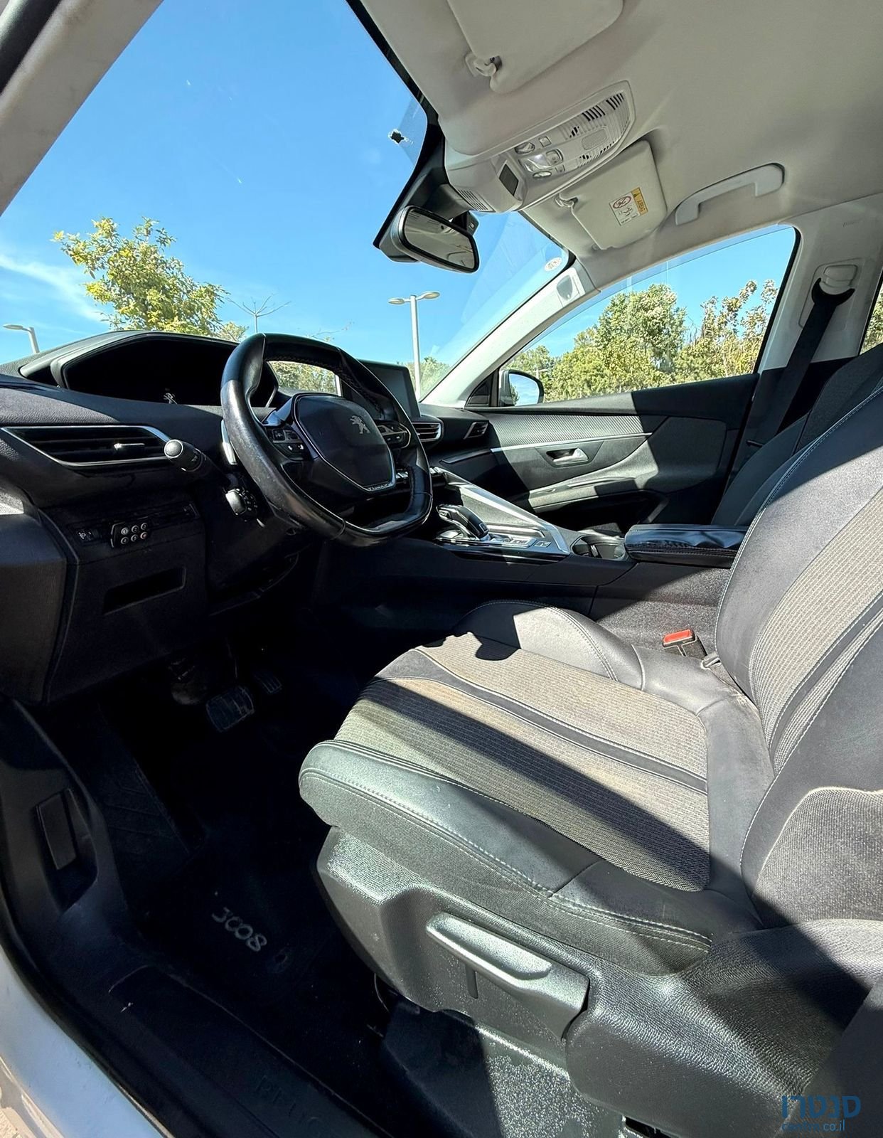 2018' Peugeot 3008 פיג'ו photo #6