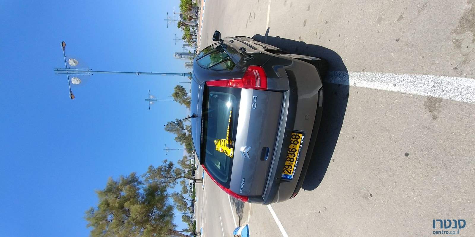 2009' Citroen C4 photo #2