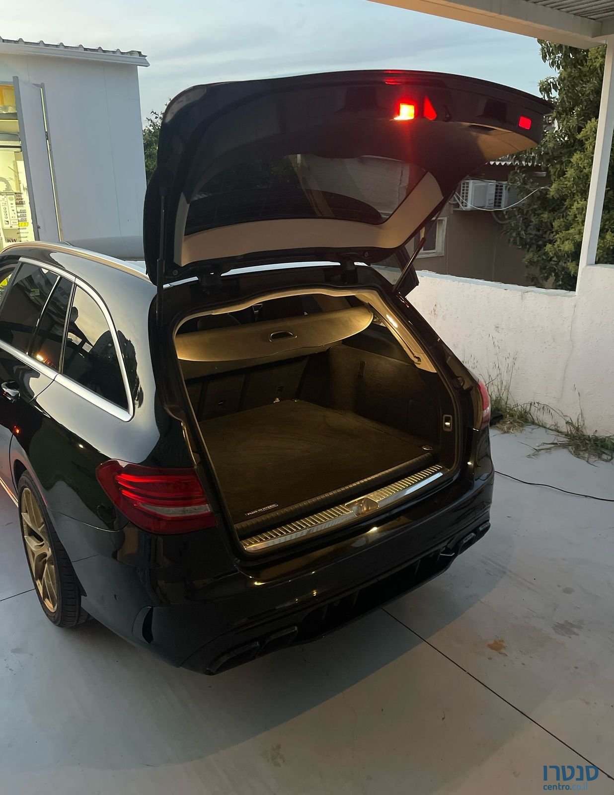 2017' Mercedes-Benz C-Class מרצדס-בנץ photo #2