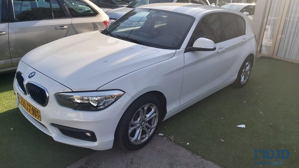 2018' BMW 118 photo #1