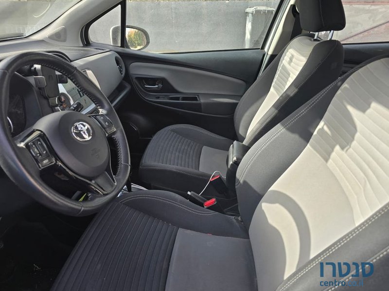 2019' Toyota Yaris טויוטה יאריס photo #1