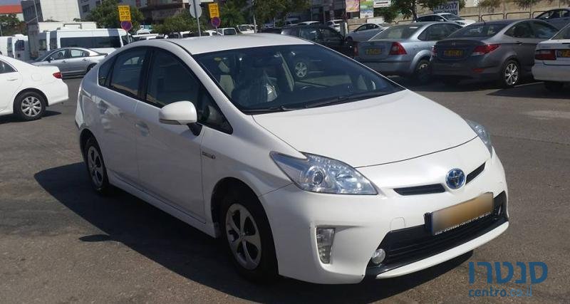 2015' Toyota Prius photo #1