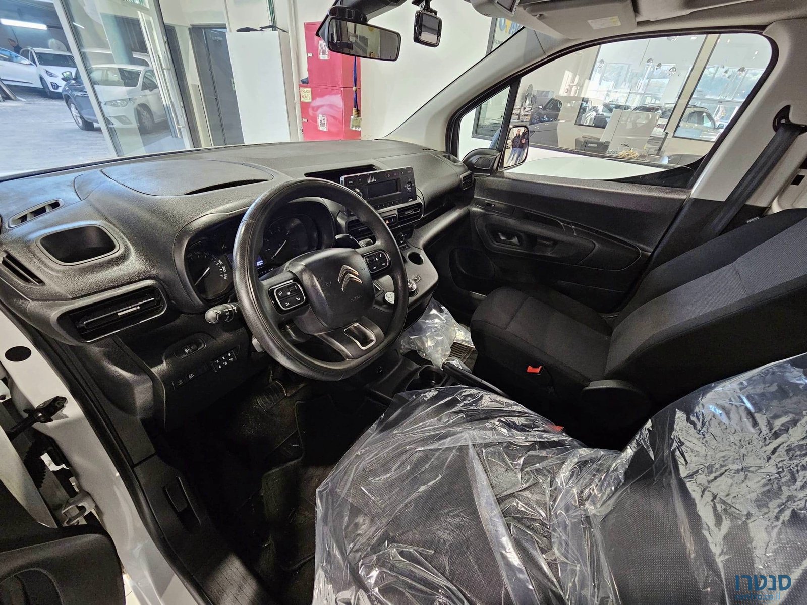 2020' Citroen Berlingo photo #5