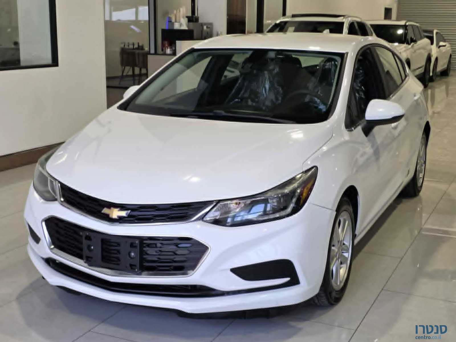 2018' Chevrolet Cruze photo #2