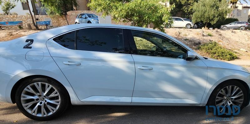 2019' Skoda Superb סקודה סופרב photo #3