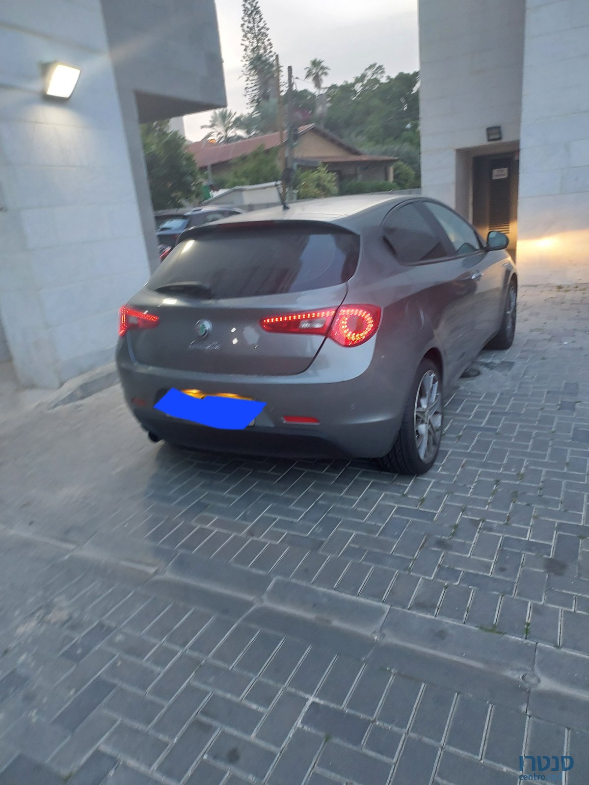 2013' Alfa Romeo אלפא רומיאו photo #4