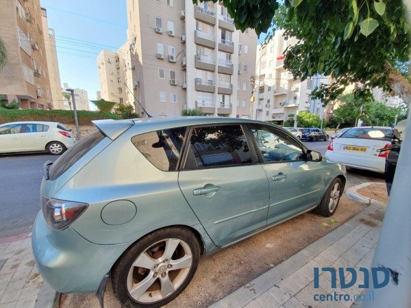 2005' Mazda 3 photo #1