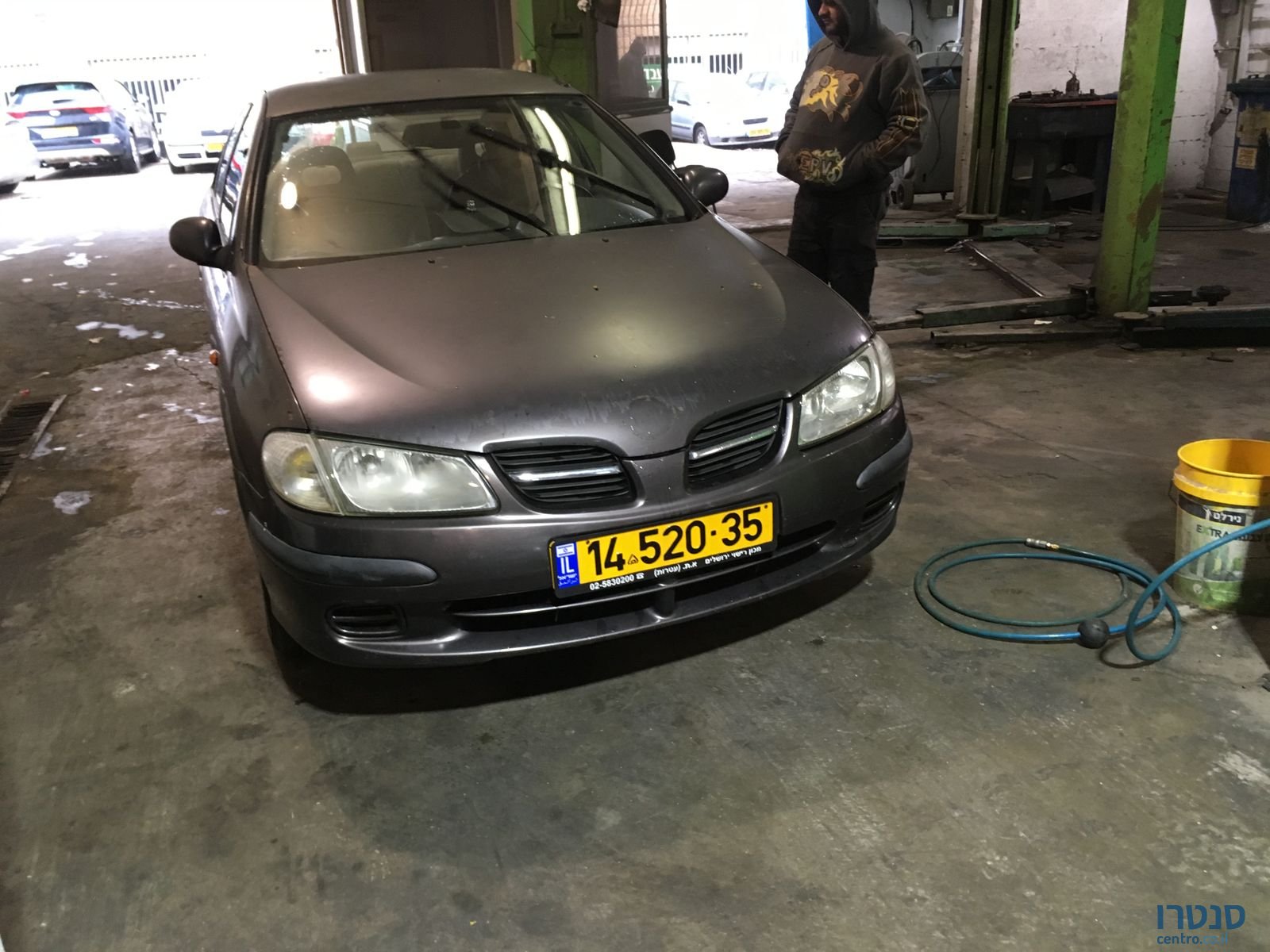 2001' Nissan Almera photo #1