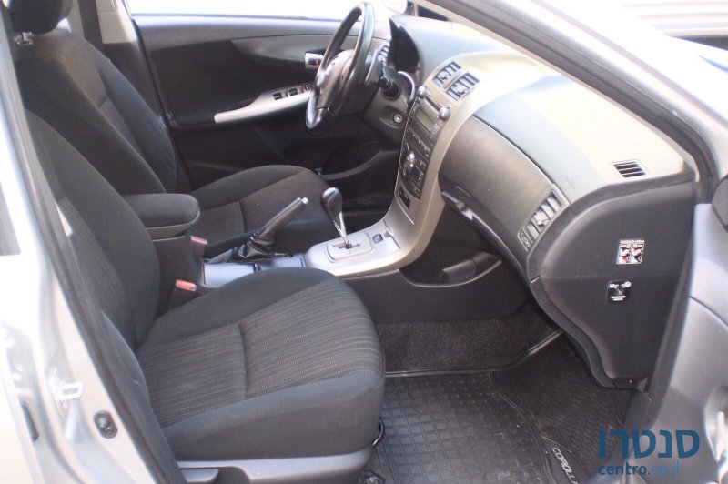 2008' Toyota Corolla photo #4