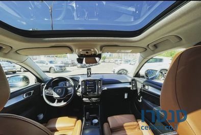 2021' Volvo Xc40 וולוו photo #5