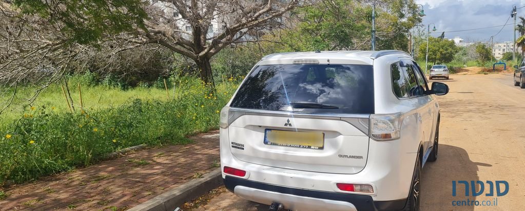 2015' Mitsubishi Outlander מיצובישי אאוטלנדר photo #4