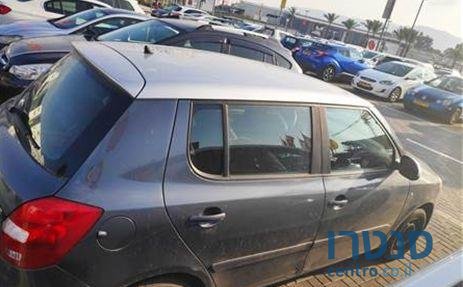 2012' Skoda Fabia סקודה פביה photo #3